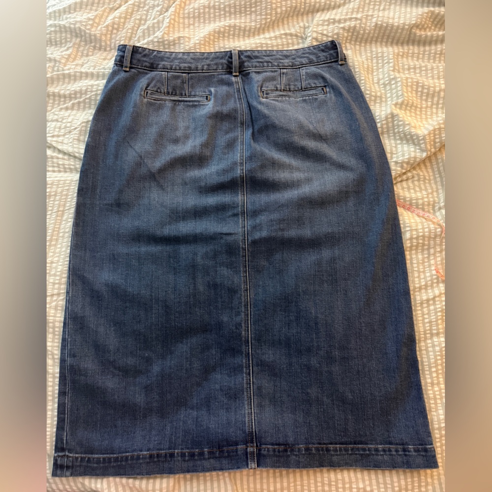 Talbots Denim button front classic Midi Skirt- size 14 - Picture 2 of 8